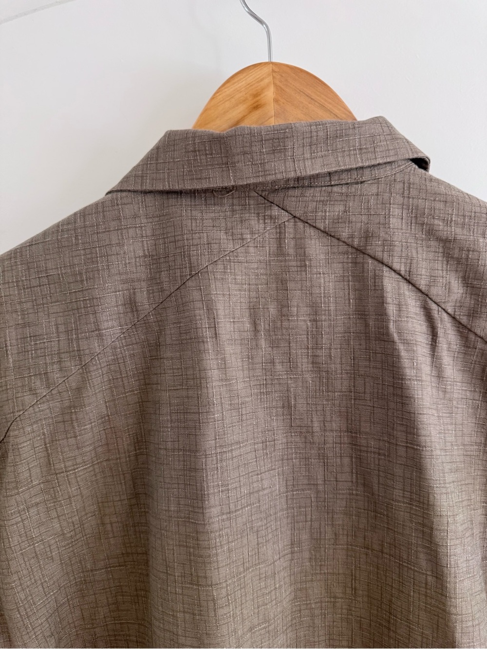 3sixteen Short-Sleeve Button-Down Textured Shirt in Taupe Brown - Picture 10 of 14
